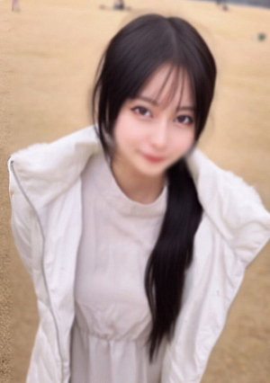 *Resale due to lack of frost [Top quality] A serious actress who grew up in the countryside and attends Sophia University. Before being under pressure...