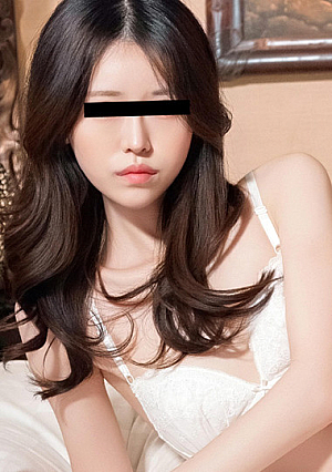 華奢な彼女が借金まみれの彼氏のために一肌脱ぎます