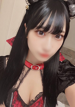 [無 / 初大量顔射 / 初コスプレ]伝説の美女Sちゃんまさかの初コスプレ芸能人レベルの美しい顔に大量ぶっかけ[高画質オリジナル５GB]