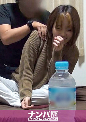 ナンパ連れ込み、隠し撮り 231 家に連れ込んだ19歳の女の子疲れた体をマッサージ…しつつ、次第に胸へと手を伸ばす流されSEXですっかり気持ちよさそうなうつろな表情に貴重な10代女子の裸体を隠しカメラでREC