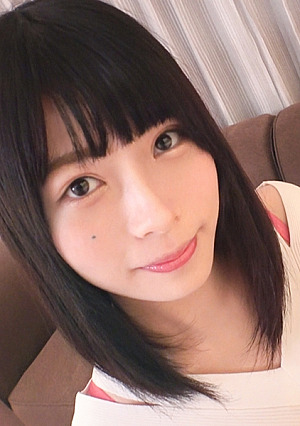 [初撮り][19歳の専門学生][透明感×泣きボクロ]19歳の高まるエッチな好奇心は、同い年の彼氏には埋められない部屋に響く喘ぎ声は徐々に大きくなっていき.. ネットでAV応募AV体験撮影 1305
