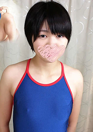 真面目な理系女子大生 真面目な女の子ほど本当はエッチ大好き！思いのほかフェラ上手で・・スク水も着させちゃいました - 北村みき