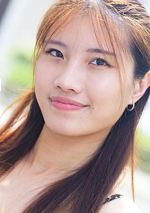 スレンダー美熟女を3Pでヤリまくり！ - 赤坂桃子