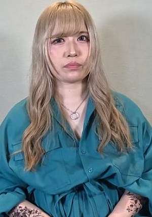 [シークレット版][顔出し][爆尻]都内ガールズバー勤務する「るなさん、H100㎝超えの爆尻パンパン打ちつけ膣奥ガン突き絶頂SEX、こんなに突かれると頭おかしくなっちゃう