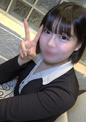 [18歳]上京したての可愛い美肌女子大生が初めてのP活♥目覚めた性欲から放たれる秘めた欲情を曝け出すフレッシュ映像