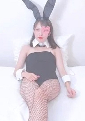 18歳JDキャンパスアイドルうさぎちゃんの網タイツを破ってピンクの狭膣生挿入美女のスレンダーな膣奥に2連続孕ませ中出し特典:テコフェラ大量射精