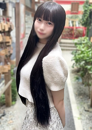 "My hobby is wearing a showy masturbation... A neat and black-haired job seeker who wishes to pass the exam for a major company, a large amount of insemination of an erotic body that shines in her tight thighs and is inevitably erect.