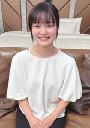 [２作品＋豪華特典映像／３発射]魅惑の色白美巨乳ボディ恥じらいながらもキツイ締め付けとヌルヌルの膣内熱く絡み合う２人に天も嫉妬の大雨