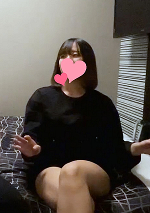 [顔出しあり]おしゃべり好きで人懐っこい22歳・さくらちゃんガチ恋客を裏切り、NTRされちゃいます[前編][個人撮影]No.364
