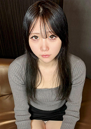 188 かわいい20歳りおちゃん♡ 緊張でおとなしめだけどたまに見せるリアクションに萌え ぴちぴちのからだを生ちんぽでいただく♡生中出しやで　特典で無修正