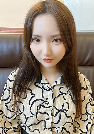 美尻♡色白美肌♡未\./◯./理.陰毛♡韓国風美女♡インフルエンサーほのかちゃん♡合計5体位中.出しエッチ♡カメラマン有りの最高アングルで♡