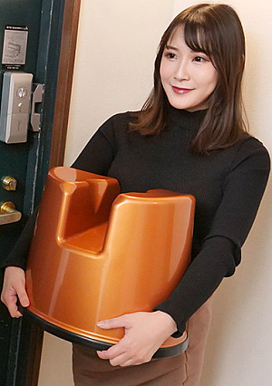 スケベ椅子持参！舌使いのエロい美熟女と自宅で本格ソーププレイ！