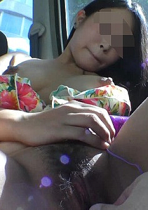 【顔出し・NTR】読モ流*出彼氏と毎日ヤりまくってる19才巨乳、街中に駐車した車の中で浮気精子をごっくん【個撮・無修正】特典あり