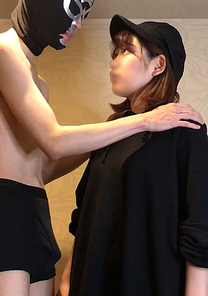 G-cup beauty college student with good glue facial insult with a large amount of facial cumshots
