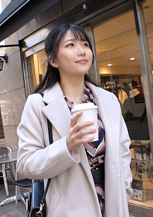 マジ軟派、初撮 1752 ナンパしてホテルに連れ込んだお姉さん、脱がすとスレンダー美脚の至高ボディ加えてスベスベプリプリの極上丸尻顔射で〆る事が多いこのシリーズですが、あまりの美尻っぷりにバック→尻射フィニッシュです