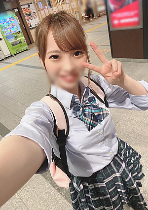 ☆おパンツ染みまみれ☆Bカップ欲求不満J系（１８）☆即ヌレ無毛おまんこをしつこくクンニ⇒ガチピストンで中イキ膣出し