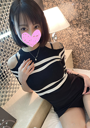 【個人撮影】 淫乱なオマンコからスケベ汁垂らしながら勃起チンポを懇願してくるどうしようもないチンポ中毒の美人受付嬢にガチハメ中出しSEX!!　受付嬢：つばさ(24歳)