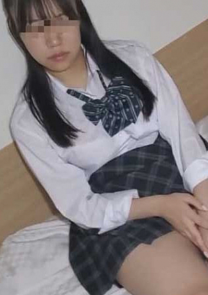 少女の初めて貰う規則が厳しくバイトが出来ない為助けました【個撮】お嬢様系女子校②