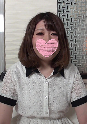 ☆初撮り☆完全顔出し☆大人しめな普通の女の子☆緊張気味だけどエッチが始まると極太チンポにアンアンよがりまくりでタップリ中に出してやりました♥【特典付】