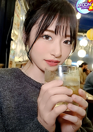 【絶頂数カウント不能超敏感スゴ潮ガール】ハメ撮り初体験「二人だけになれるところへ行きたい…」とヤる気満々で誘ってくる激カワ女子と生はめックスイク度に感度抜群パイパンマコから潮の洪水が止まらない「チューして」と甘々ボイスで囁きながら脚でがっちりホールド濃厚密着交尾2発射【あまちゅあハメREC＃みか＃飲食業】