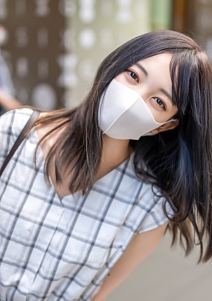 初撮影シネマ画風【無修正】個数限定国家資格受験を控えた美白で可憐な女子大生・・・ぐっしょり濡れた女性器に捩じ込まれ淫らに悶える華奢な身体に2回中出し＆喉奥射精（3回射精）