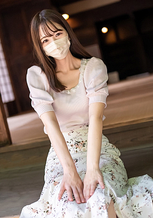 First shooting cinema style Uncensored Limited number of fascinating female college students like local female Anna in the first year of joining the company Skillfully bring the smoldering cultivated during the soccer club manager era into the smoldering room and continuously ejaculate in the vagina