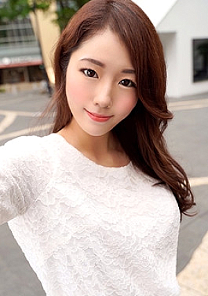 【地方妻スレンダー美女・個人撮影】ゆりあさん26歳 チンポ挿入を懇願するドエロ妻膣イキ覚えてしまった奥さんのポルチオ突いたら絶叫アクメ深いオーガズムを目覚めさせる大量中出し