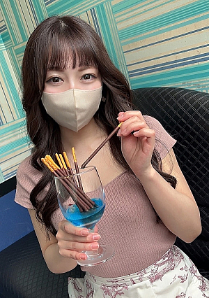 【初撮影・無修正】個数限定卑猥すぎる美人エステティシャンがプライベートで僕の歪んだ性癖を受け入れ秘密の施術を密室で・・・抜群の感度で痴態を晒し喘ぎ身悶える淫乱体に2回中出し
