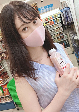色白スレンダーなお嬢様にはじめての中出しをお届けします