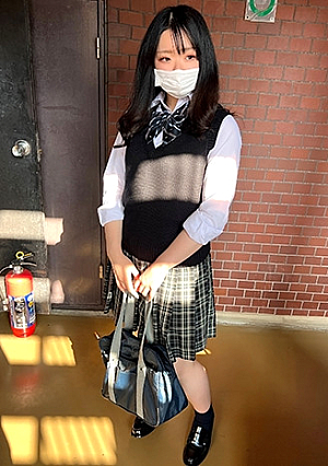 顔出し【個人撮影】優等生っぽい制服美小女と自宅でのハメ撮り映像を無断配信_ぶっかけ～中出し_痙攣絶頂姿を収録※所持は責任を問いません