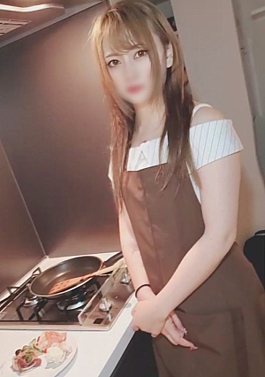 Appearance A single mother who manages a restaurant and cums on her way home from business negotiations Sex hidden by her child at home at a later date