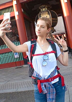 マジ軟派、初撮 1394 YOUは何しに日本へということで浅草でナンパしたロシア美女密着して日本の濃厚なおもてなしをと思ったら…ロシア美女の激しくも濃厚なテクニックで逆おもてなしこんな国際交流なら何回でもしてみたいなぁ～