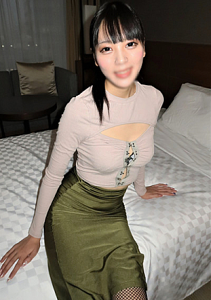〈美人なのにグロ膣ドスケベ読モ[２連続中出し］途中でゴム外して内緒で生中しちゃいました