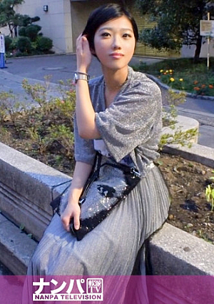 マジ軟派、初撮 1373 夜の裏原で黒髪ショートのオシャレ女子を突撃ナンパ『ファッションインタビュー』というキラーワードにまんまと釣られてホテルへ
