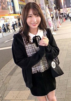 マジ軟派、初撮 1551 ふわふわ系メイド美少女をナンパ成功エッチなことが好きと言うのですかさず後ろに回り込みおっぱいを揉めば満更でもない様子…デカンを差し出せばうっとり顔でご奉仕ww