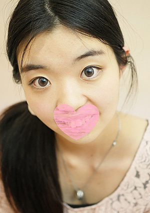 【無修正】【SEXと友達】小動物系の現看護師と再会未成熟だった小女がおやじアナル筋をベロベロ舐めてくれるまでに成長ご褒美に中年チンポで剛毛オマンコをたっぷり調教する
