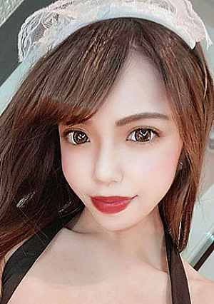 出会い系で見つけたハーフ系S級美女にメイドコス＆種付けプレスで勝手に生中出SEX!!