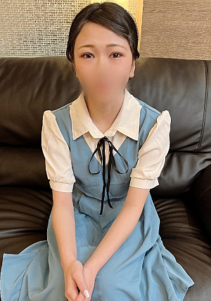 色白美尻スレンダーな19歳有名大学２年生のリケジョが伝説級の大量潮吹きに悶え震える濃厚精液を放出され人生初の大量中出し２連発