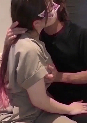 【個人撮影・セット販売】旦那に手を握られながら生チ〇ポ挿入される寝取られ妻　完全版