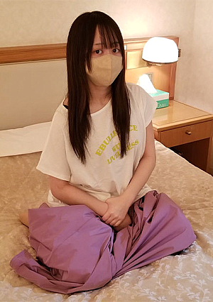 ※初回数量限定1980pt→1000pt【ハメ撮り・中出し】[後編]家ゾクの為に身体を売ることになった人妻どこか遠くを見つめて、何を思っているのでしょうか