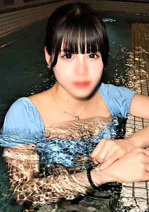[※20000pt⇒1980pt][春休み温泉ハメ旅］〈鬼カワ清楚系10代〉都会を離れて温泉町へ混浴スパでこっそりフェラ＆潮吹きマンコひくひく痙攣絶頂～無責任中出し2連続　【流*出厳禁】