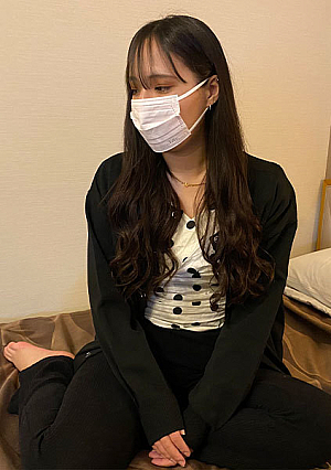 ※初回数量限定1930pt→930pt【ハメ撮り・中出し】会社をつぶしたワンマン社長夫の借金のかたに呼びだした、メイクも態度も高飛車な30歳美人妻を、極太肉棒生挿入でバックから突きまくり、尻をふって喘