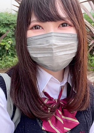 【着用期間1年越え】1分丈スパッツと桜色の下着で二度美味しい発育中のアイドル級美小女_車内で若いエキス垂れ流し※若い娘のパンツ好きな方以外は買わないで下さい