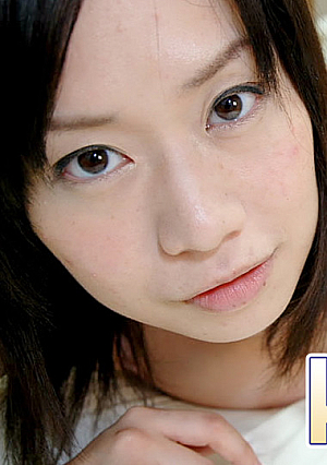 小峰 知美 28歳