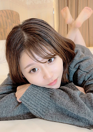 出会ってからガッツポーズ継続中　満場一致のイイ女　もえちゃん「初全裸」中出し