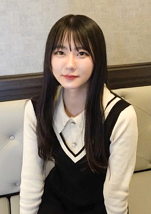 【無修正・完全顔出し】奇跡的に出演OKしてもらえましたスタイル抜群＆美〇女なのに巨尻!??　歯科衛生士の美〇女に容赦なく初顔射と初中出しを決めていきます