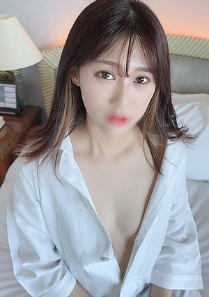 【無】***snon*qyzj おチンポ堕ち性欲まみれのお嬢様朝ッパラからオナニーをし、チェックアウトの延長してまで後輩ちゃんと早朝セックス今ではもう僕の肉便器化※特典付き