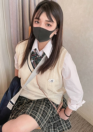 高額の勝負下着着用【個人撮影】平成17年生_クールな見た目で爆乳の青パンツちゃん_私立Hカップ女子とのP活映像流出