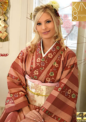 謹賀新年 新年はやっぱり中出し姫はじめ Candee Licious / キャンディー