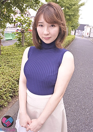 【結婚5年目おっとり系美人】断れない若妻×デカチン童貞くんを2人きりの密室風呂に入れたら…年下の童貞チポを密着洗体童貞君の必死な腰フリにキュンが止まらず「激しく突いて～」と中出しSEX